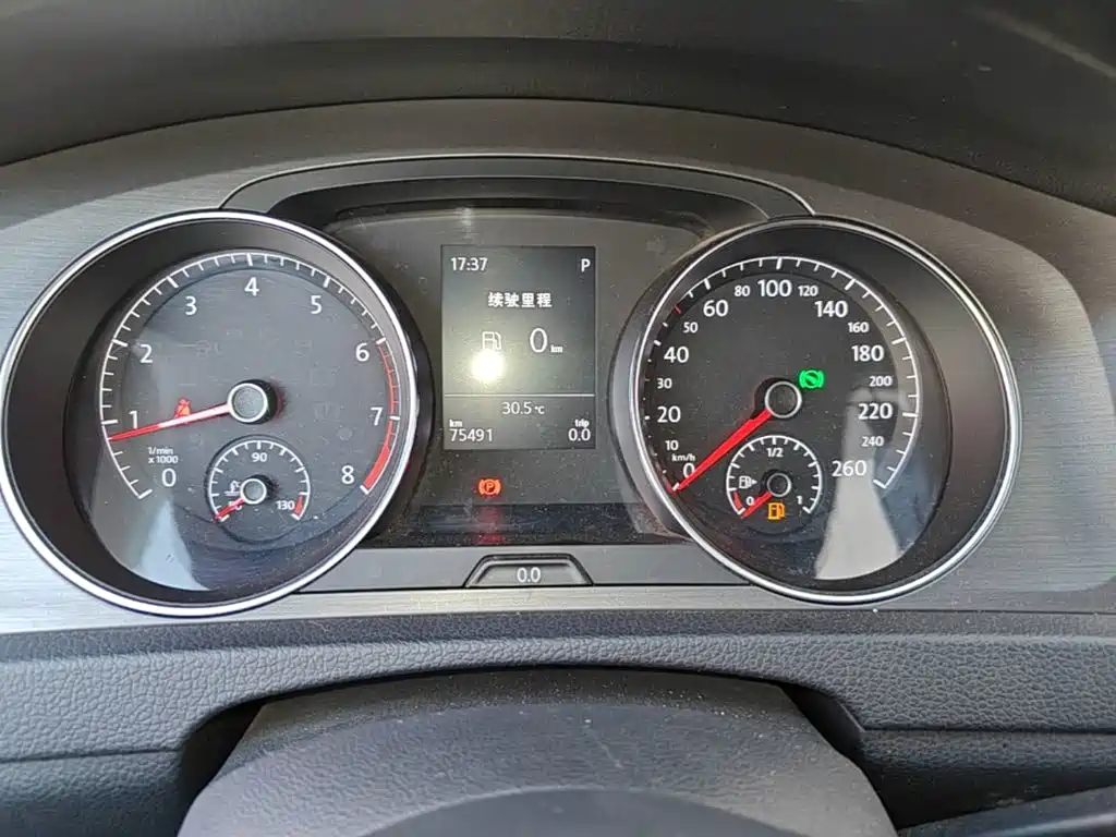 Volkswagen Golf — миниатюра 12