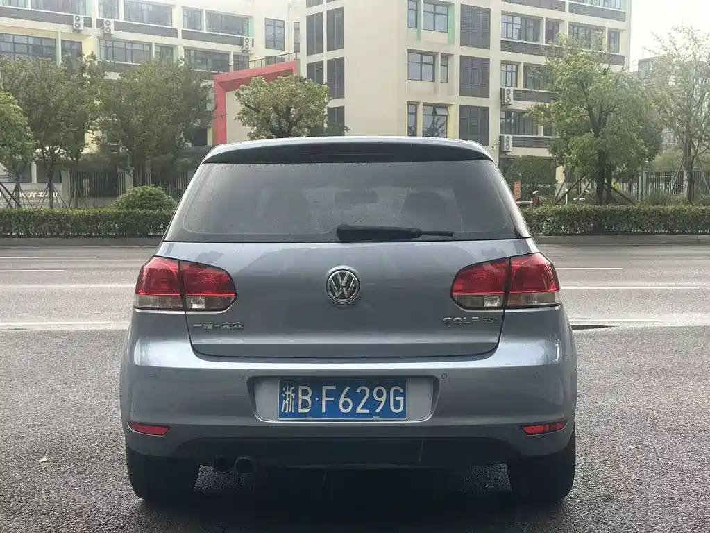Volkswagen Golf — миниатюра 10