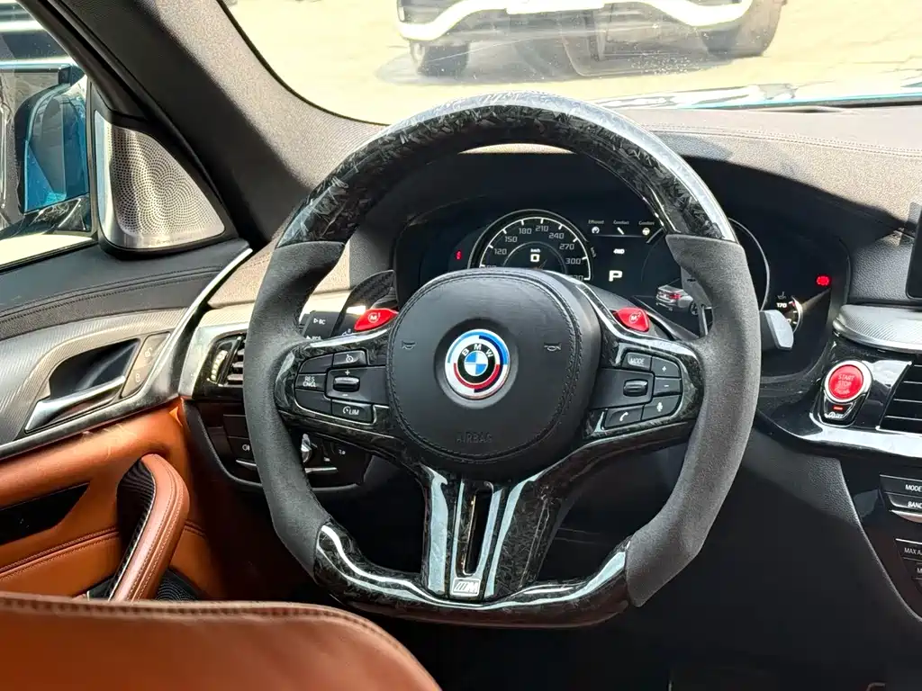 BMW M5 — миниатюра 4