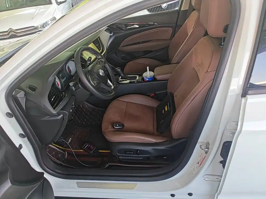 Buick Regal — миниатюра 15