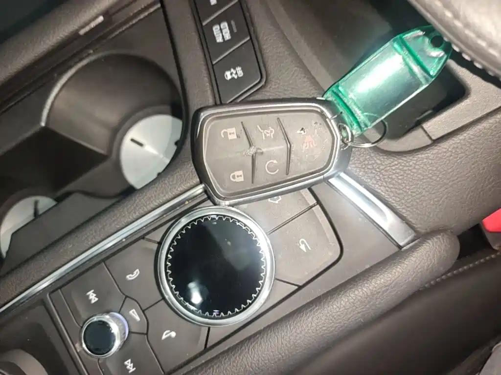 Cadillac XT6 — миниатюра 13