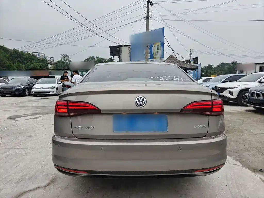 Volkswagen Bora — миниатюра 4