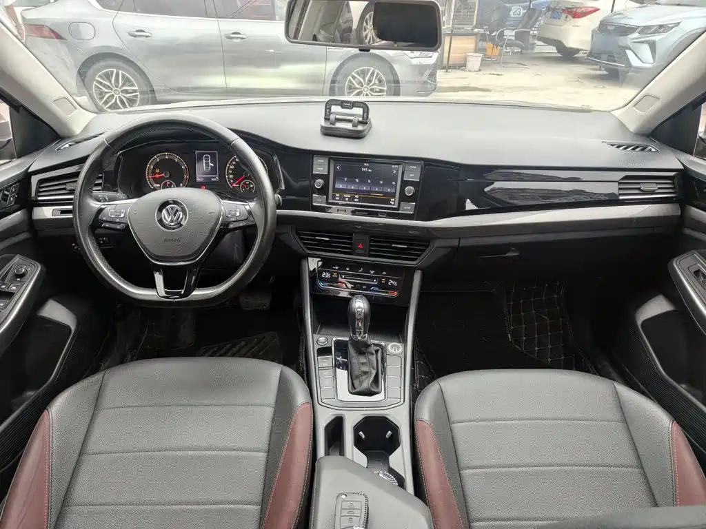 Volkswagen Bora — миниатюра 6