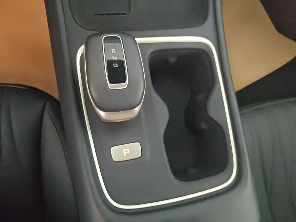 Changan Eado — миниатюра 8