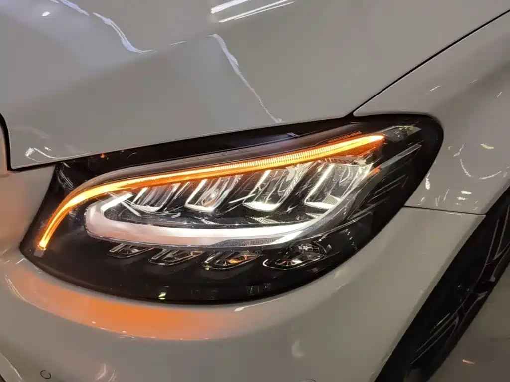 Mercedes-Benz C-Class (Import) — миниатюра 24