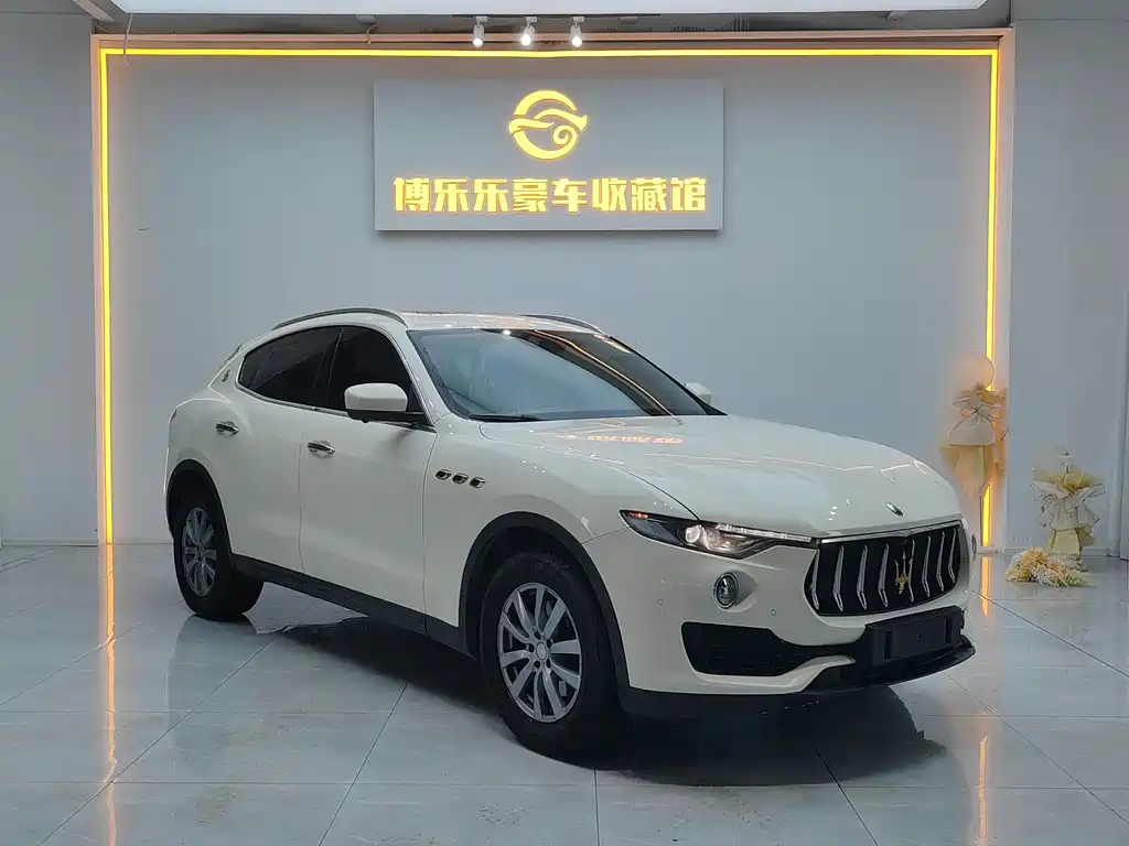 Maserati Levante 3.0T Classic Edition, фото 3