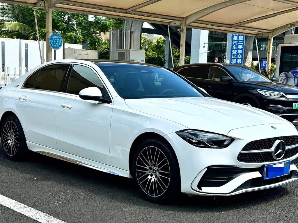 Mercedes-Benz C-Class — миниатюра 3