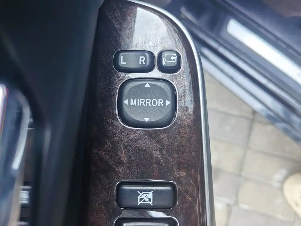 Toyota Camry — миниатюра 22