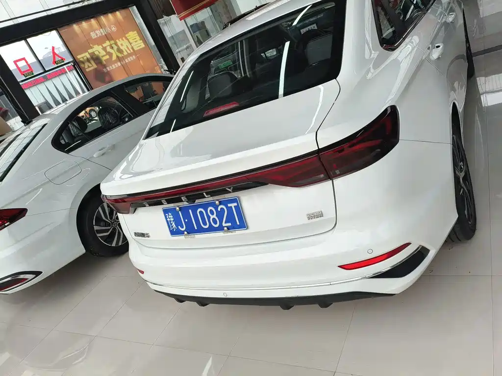 Geely Emgrand — миниатюра 9
