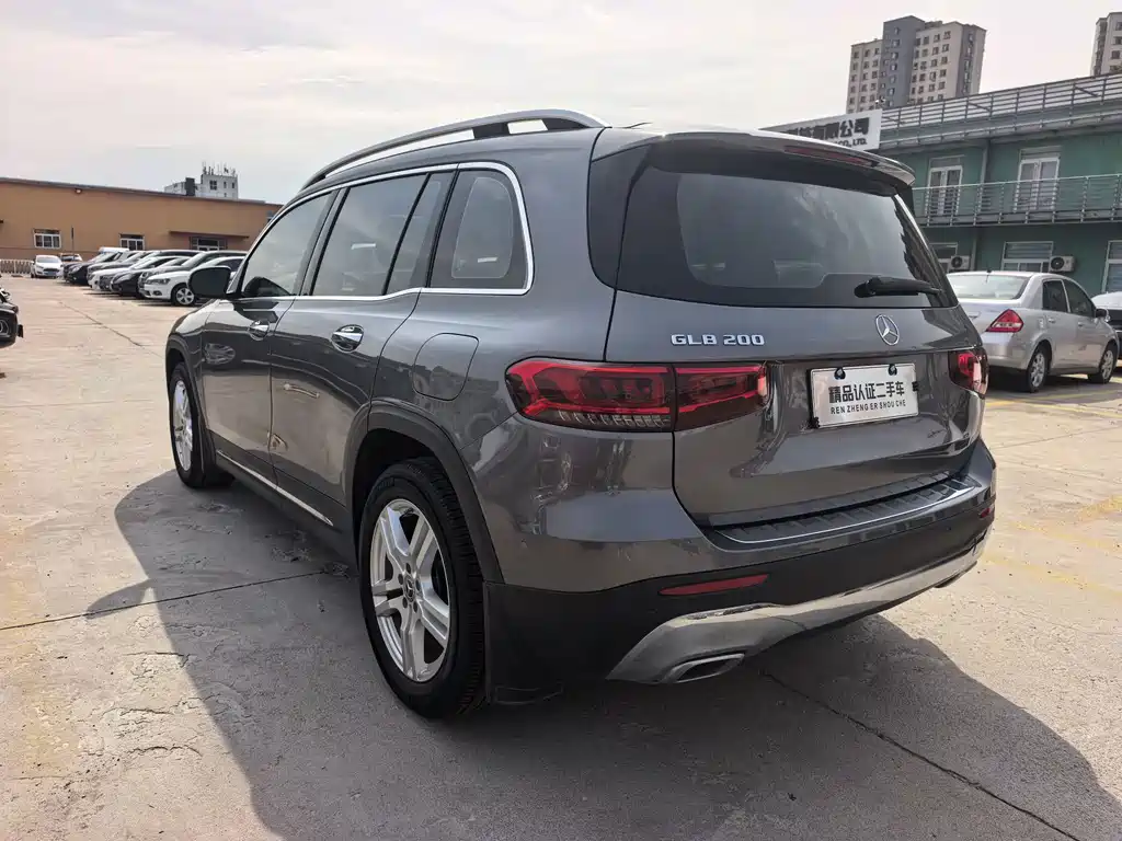 Mercedes-Benz GLB — миниатюра 4