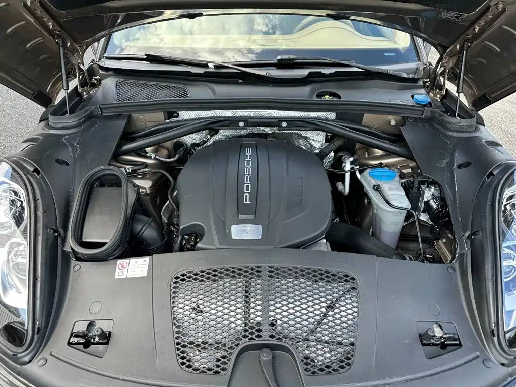 Porsche Macan — миниатюра 21