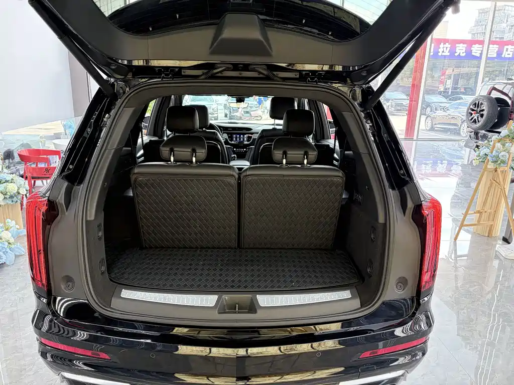 Cadillac XT6 — миниатюра 18