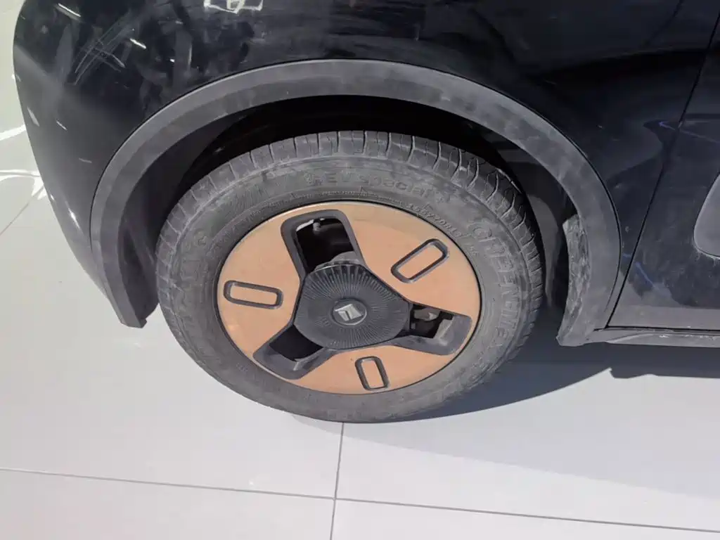 Baojun KiWi EV — миниатюра 23