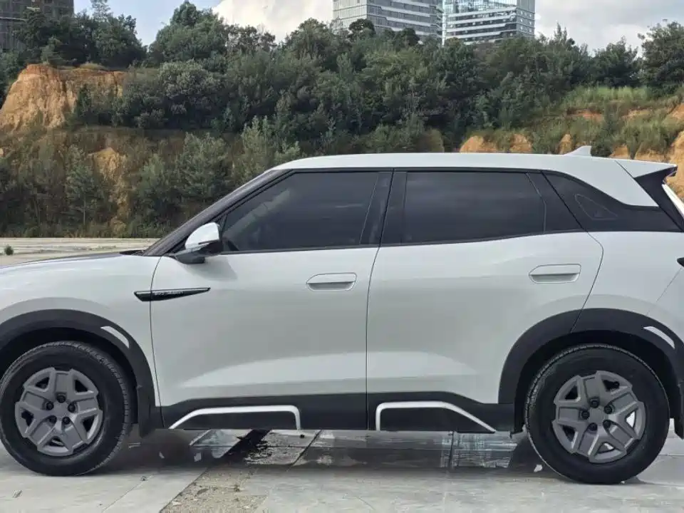 BYD Yuan UP — миниатюра 10