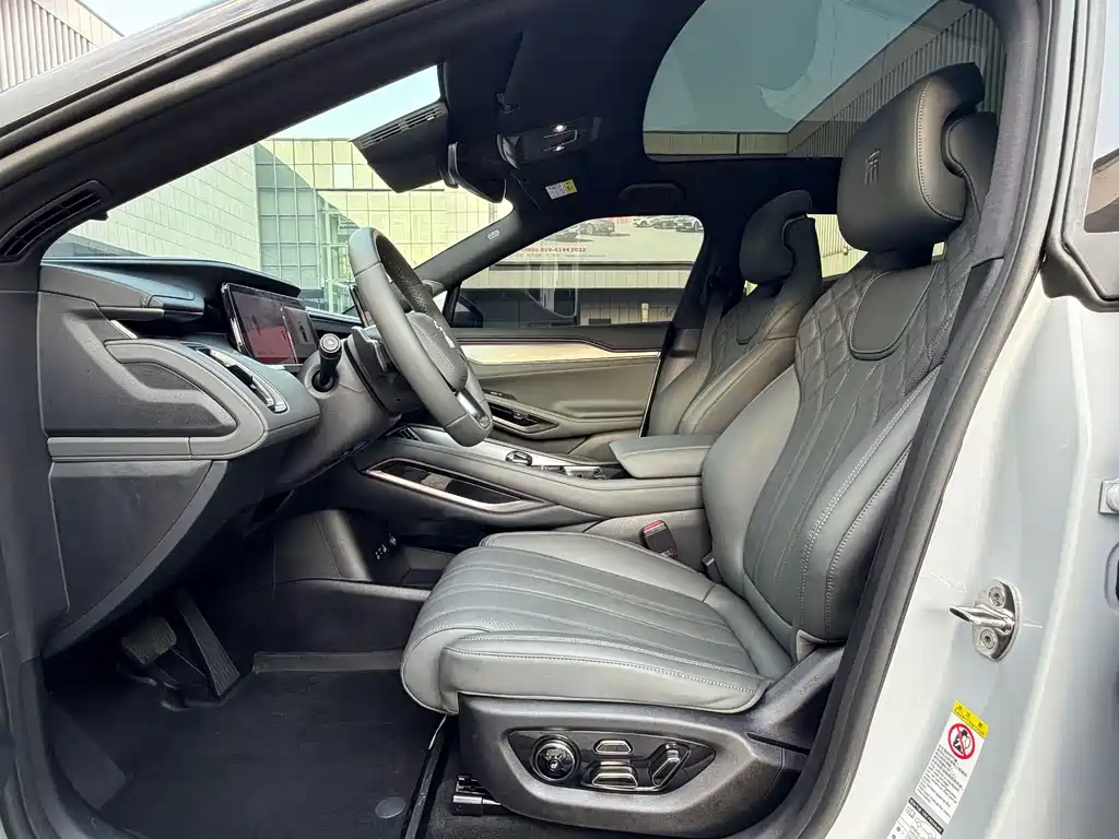 BYD L EV — миниатюра 4