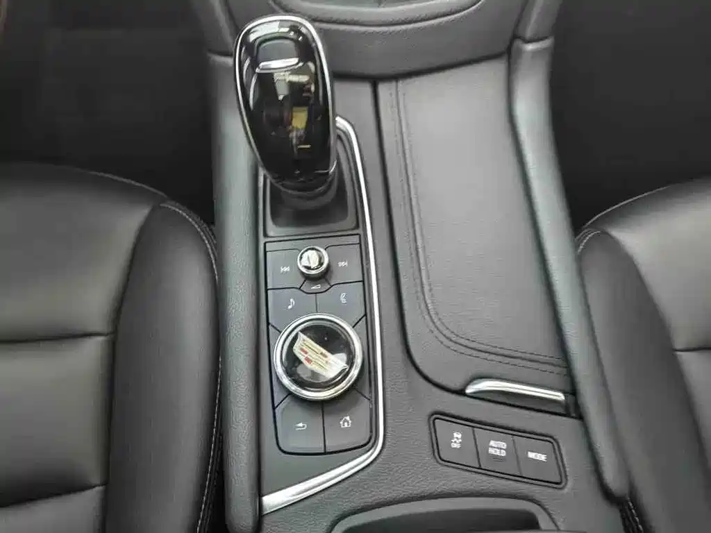 Cadillac XT5 — миниатюра 12