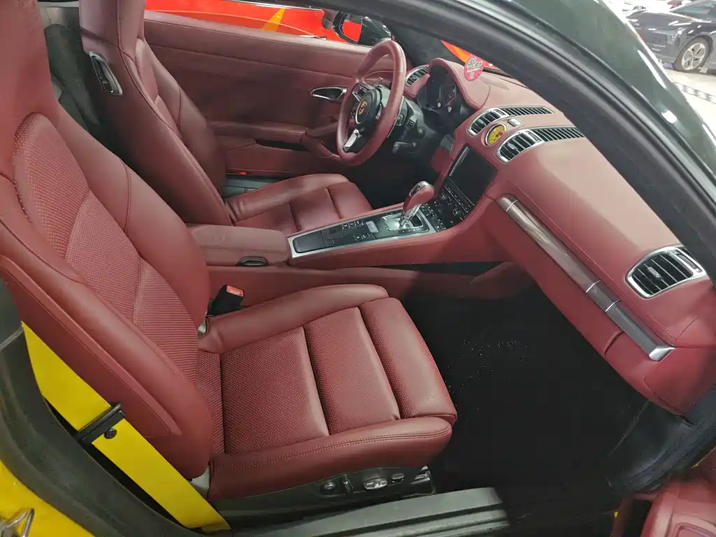 Porsche Cayman — миниатюра 5