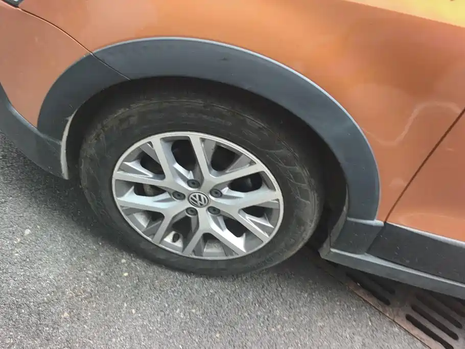 Volkswagen Polo — миниатюра 6