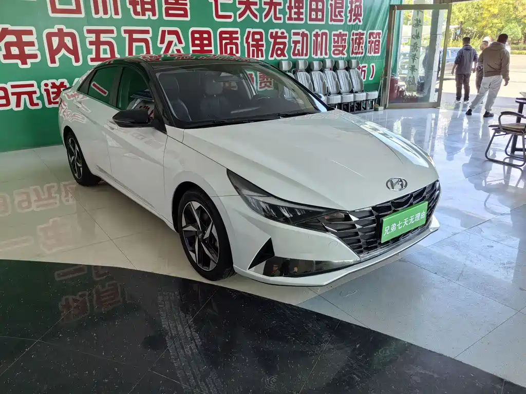 Hyundai Elantra — миниатюра 2