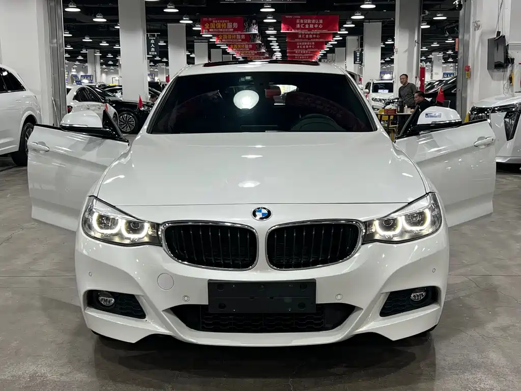BMW 3 Series GT 2019