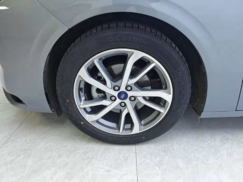Ford Mondeo — миниатюра 23
