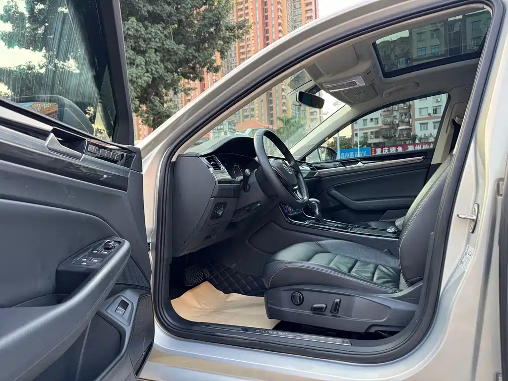 Volkswagen Phideon — миниатюра 8