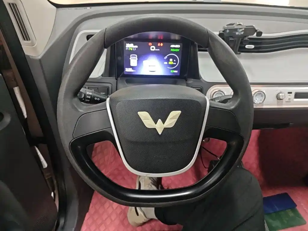 Wuling MINIEV — миниатюра 11