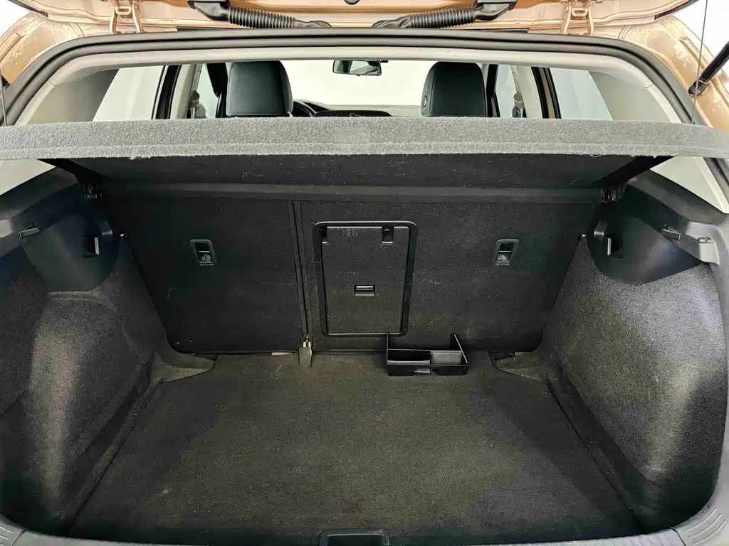 Volkswagen Golf — миниатюра 8