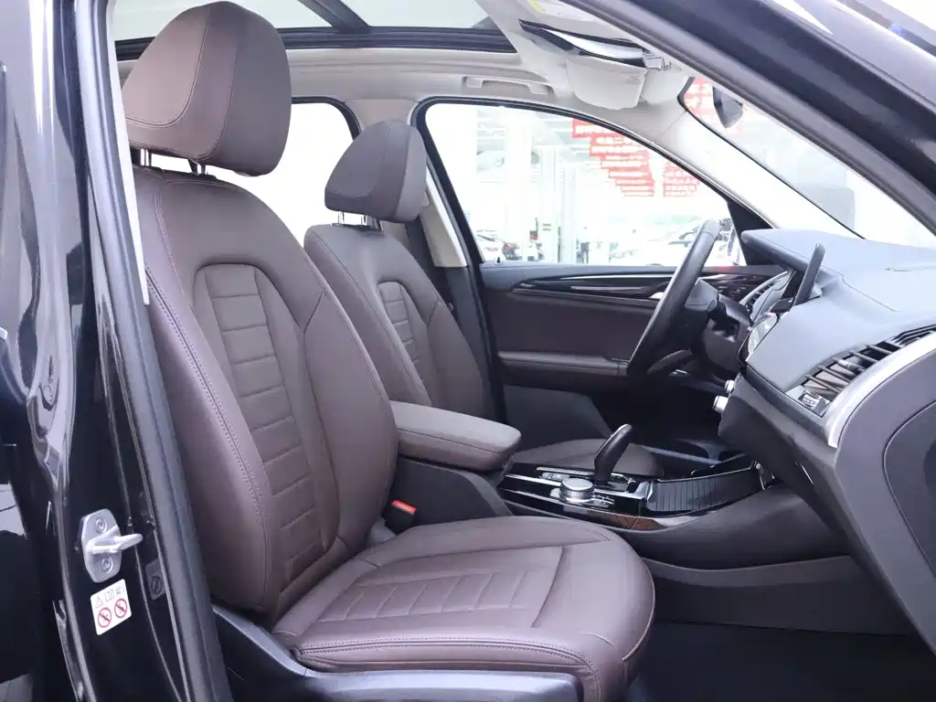 BMW X3 — миниатюра 21