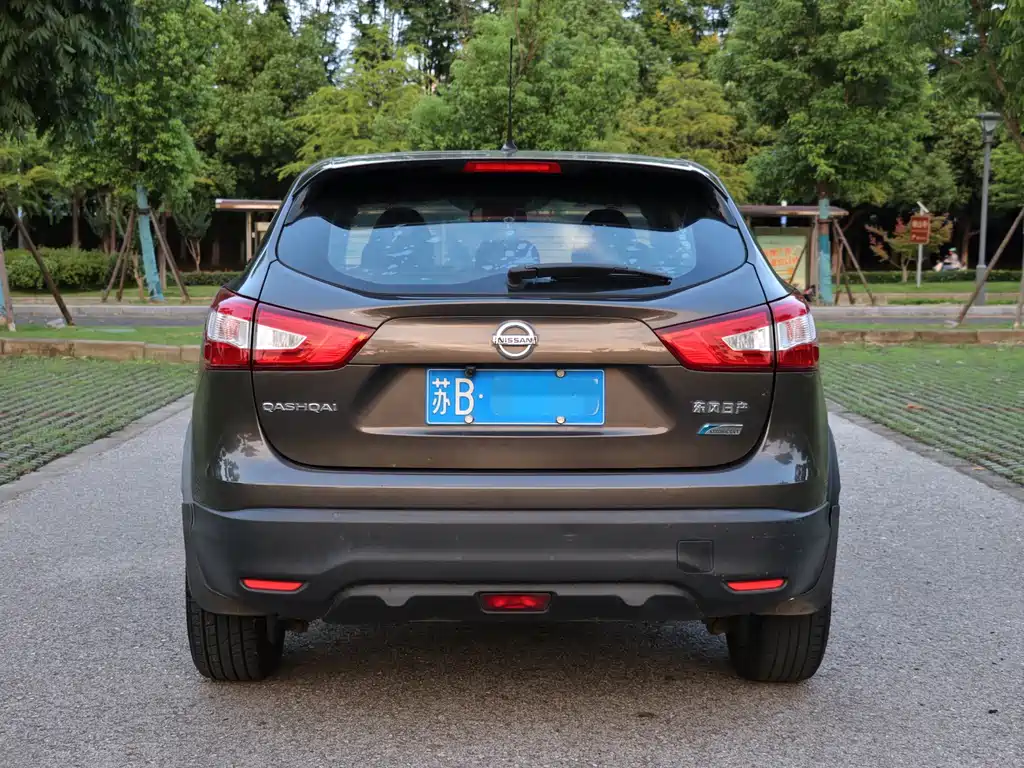 Nissan Qashqai — миниатюра 8