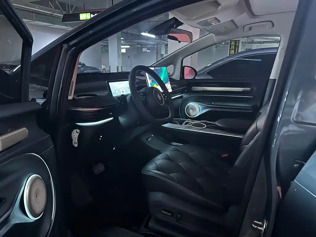 Baojun Yunduo — миниатюра 7