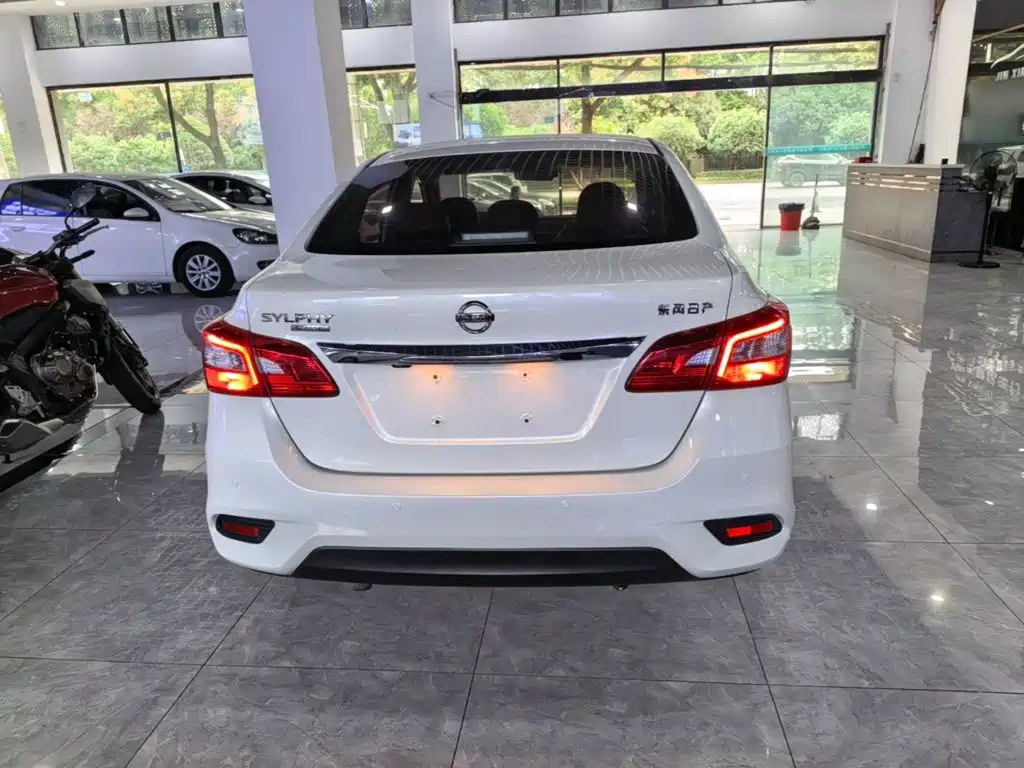 Nissan Sylphy — миниатюра 6