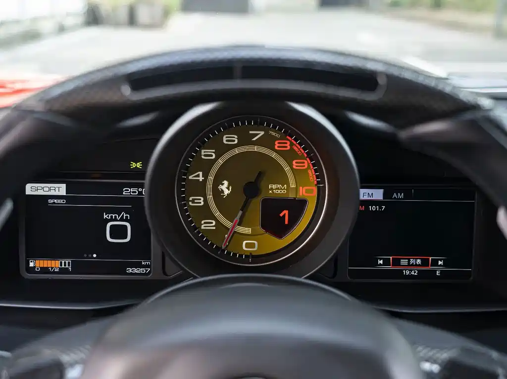 Ferrari 488 — миниатюра 9