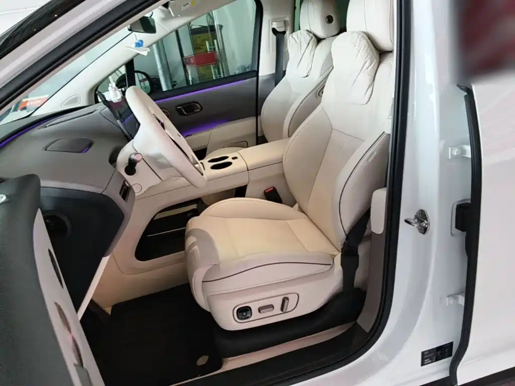 Li Auto Li i8 — миниатюра 15