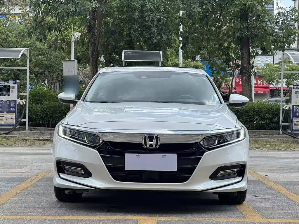 Honda Accord — миниатюра 5