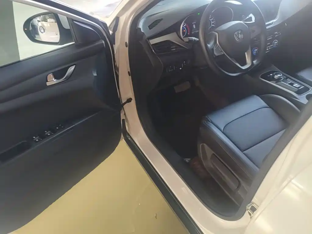 Changan Eado New Energy — миниатюра 16