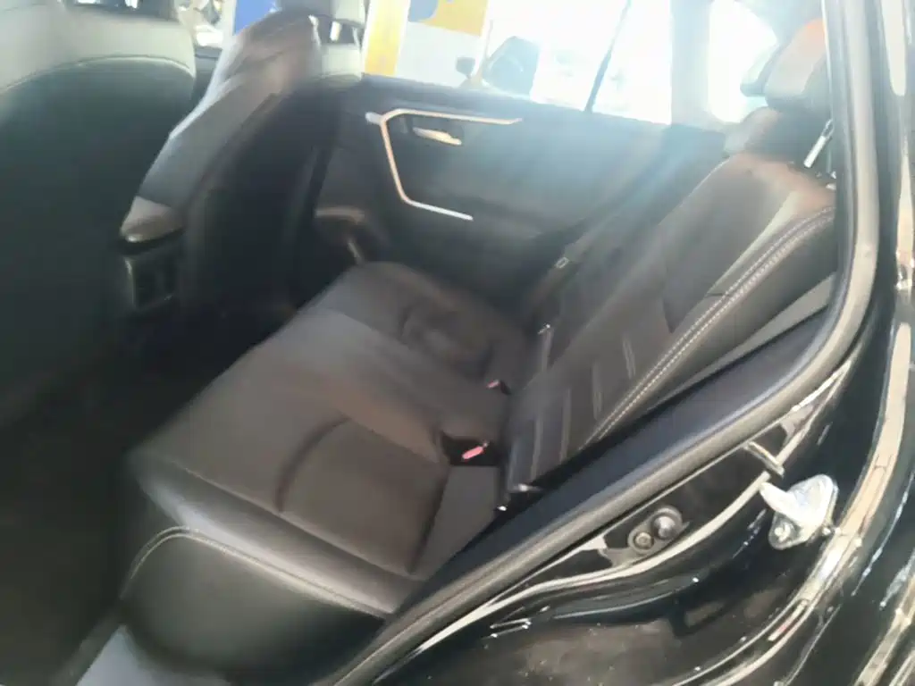 Toyota Wildlander — миниатюра 17