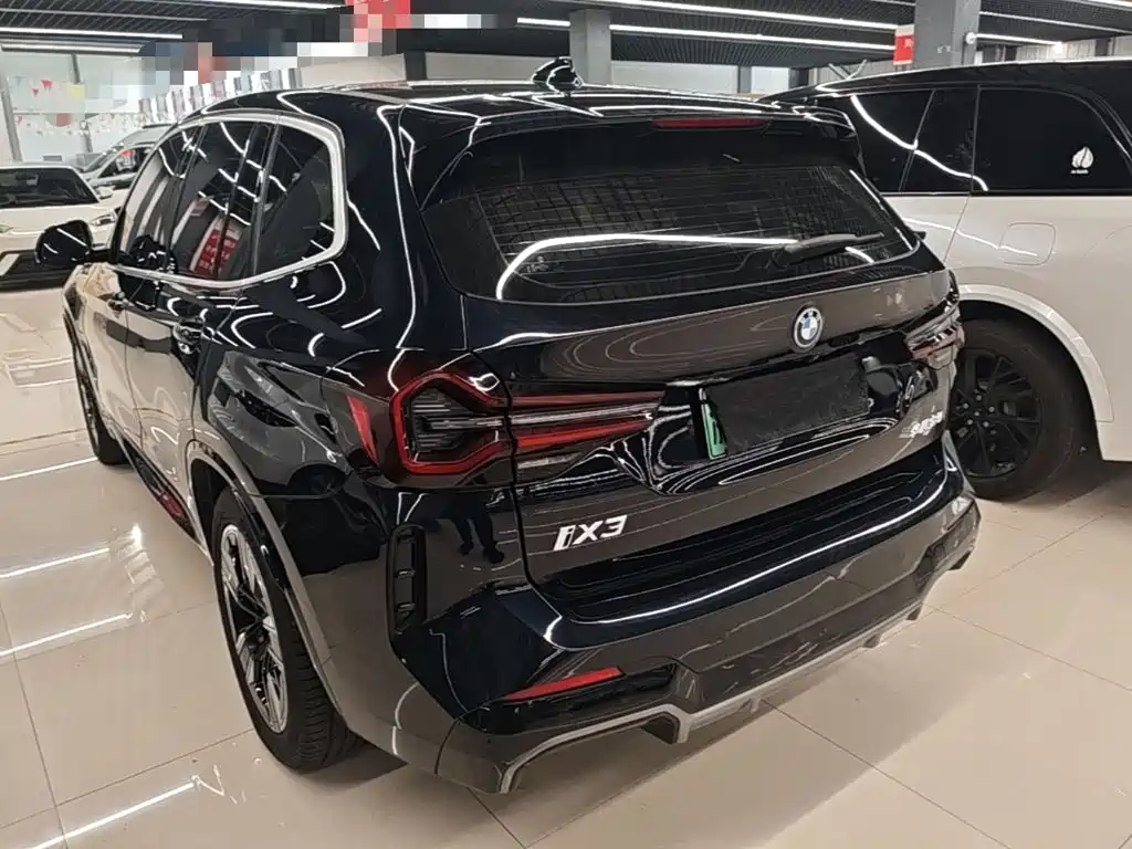 BMW iX3 — миниатюра 5