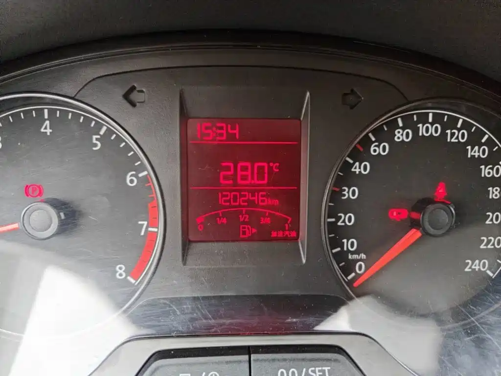 Volkswagen Santana — миниатюра 12