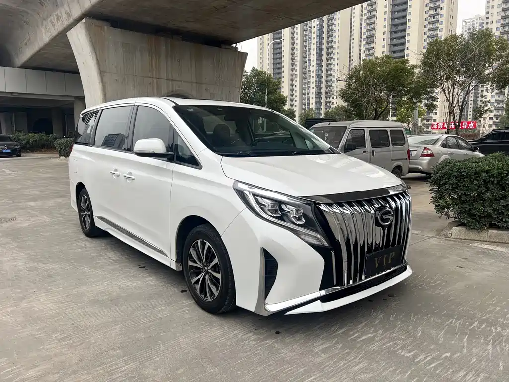 GAC TRUMPCHI M8