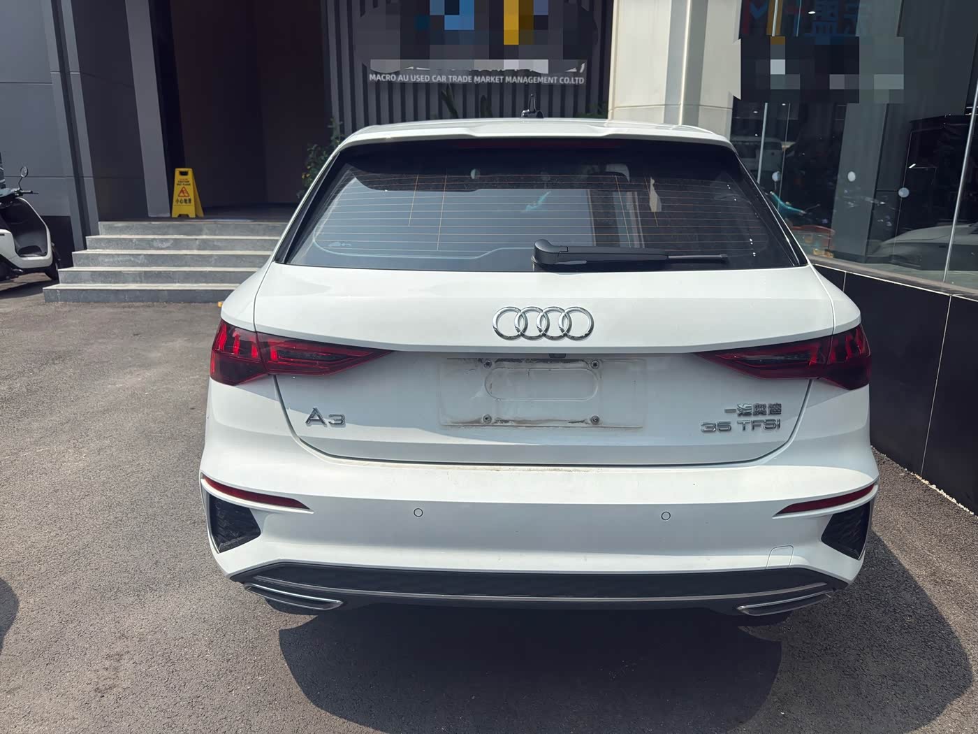 Audi A3 1.4 л 2023 г. Белый, пробег 32000 км