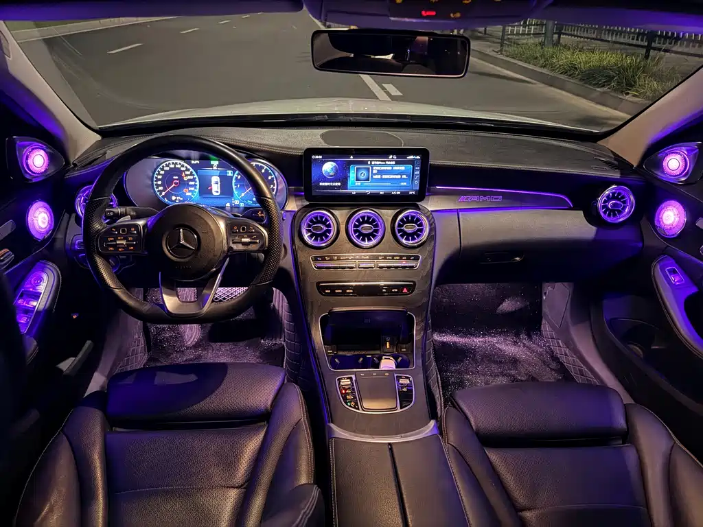 Mercedes-Benz C-Class — миниатюра 6