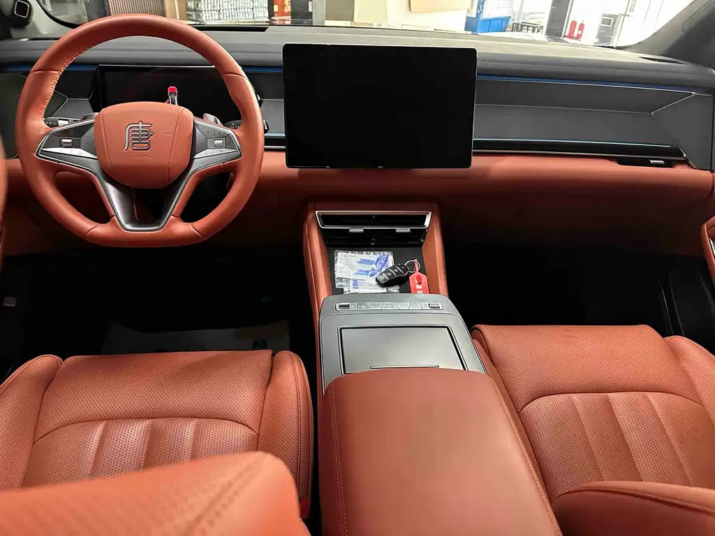 BYD Tang L - фото 6