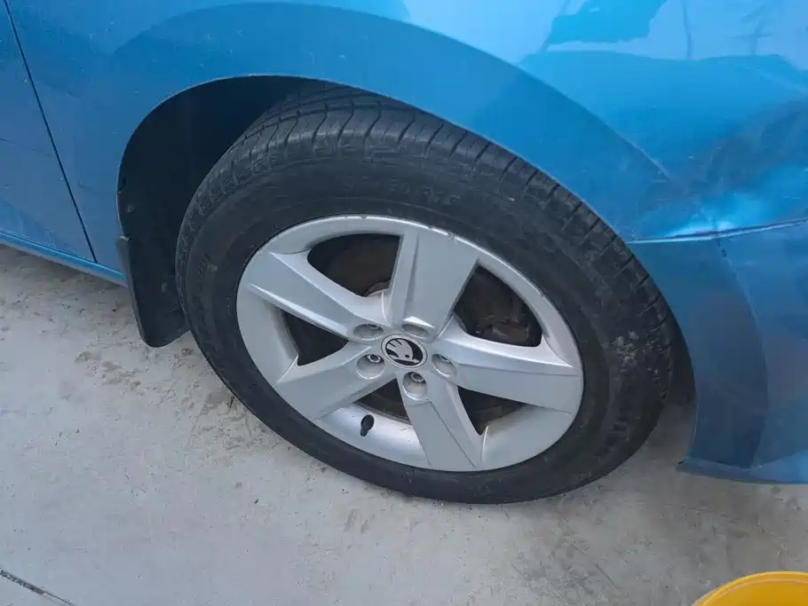 Skoda Fabia — миниатюра 6