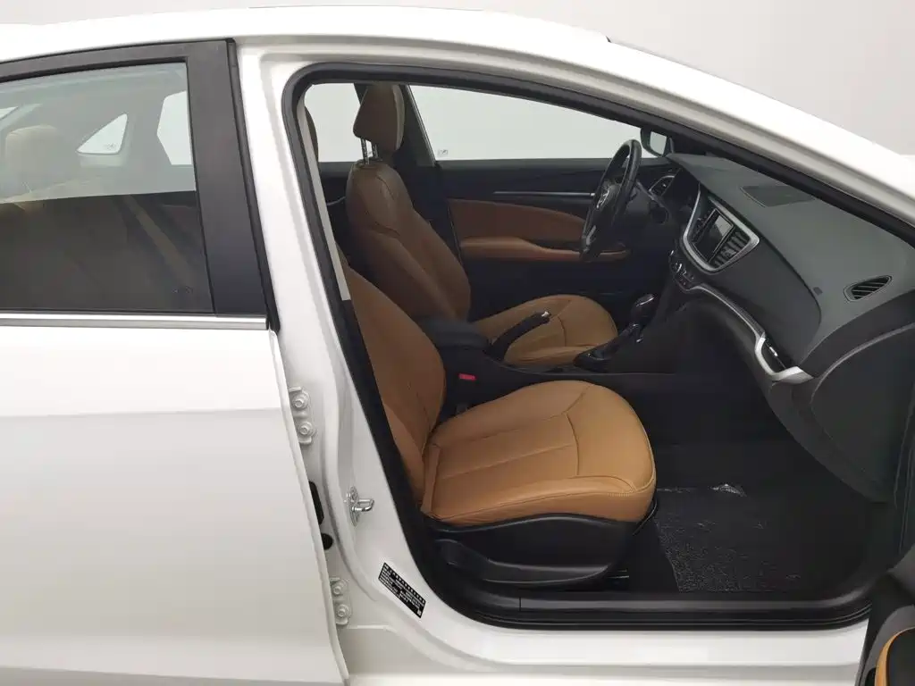 Buick Excelle — миниатюра 23