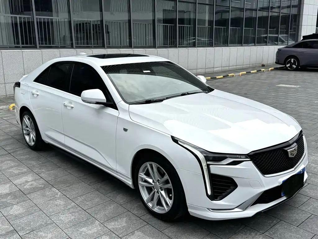 Cadillac CT4 — миниатюра 3