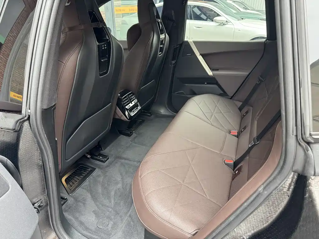 BMW iX 2022 xDrive40