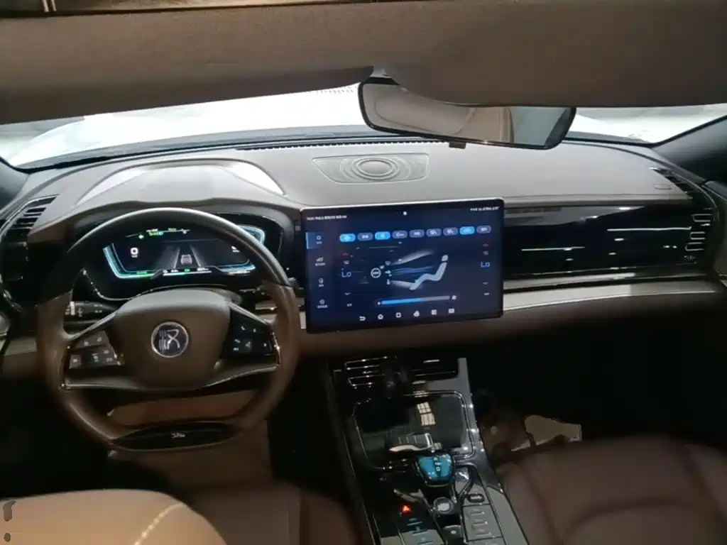 BYD Han — миниатюра 10