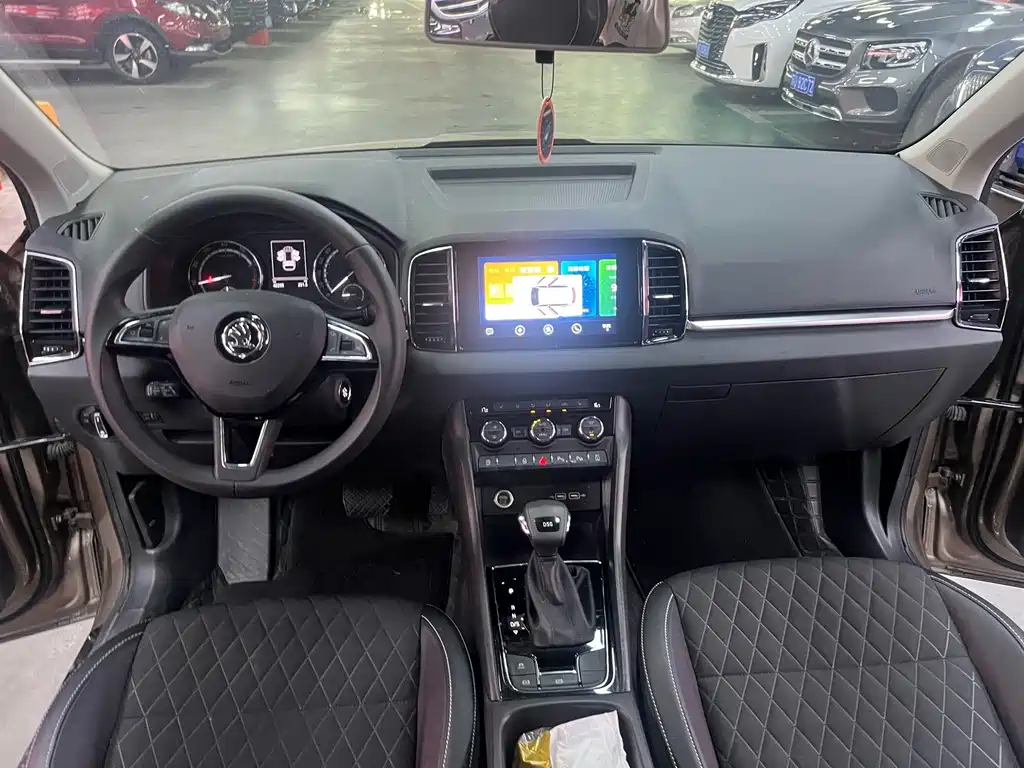 Skoda Karoq — миниатюра 11