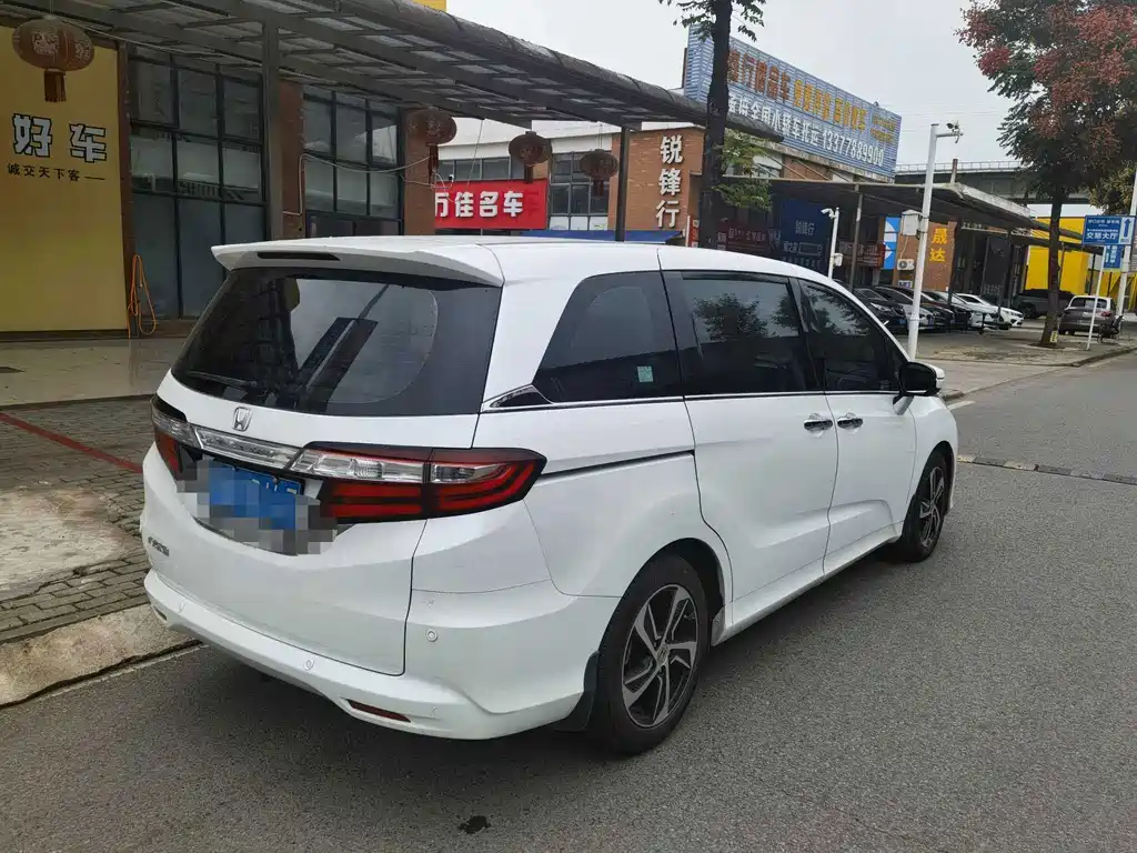 Honda Odyssey — миниатюра 4